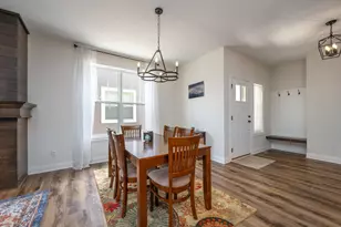 637 Maple Ct, New Richmond, WI 54017 - Photo 8