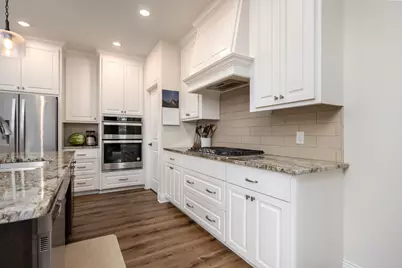 637 Maple Court, New Richmond, WI 54017 - Photo 12