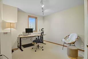 1136 County Rd C2 W, Roseville, MN 55113 - Photo 18