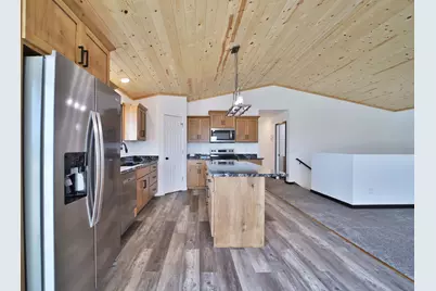 402 Norway Court, Staples, MN 56479 - Photo 6