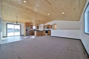 402 Norway Ct, Staples, MN 56479 - Photo 16