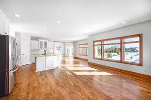 1069 Symphony Ln, Chaska, MN 55318 - Photo 4