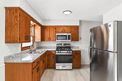 9141 61 1/2 Avenue N, New Hope, MN 55428 - Photo 8