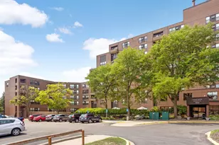 7600 Golden Valley Rd, Golden Valley, MN 55427 - Photo 18