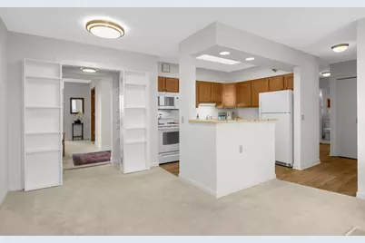 7600 Golden Valley Road #709, Golden Valley, MN 55427 - Photo 2