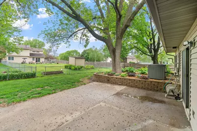 9069 Jeffery Avenue S, Cottage Grove, MN 55016 - Photo 12