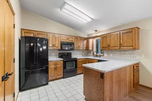 9069 Jeffery Ave S, Cottage Grove, MN 55016 - Photo 20