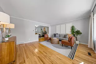 562 Maple Dr, Owatonna, MN 55060 - Photo 6