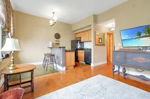 488 Wabasha St N, Saint Paul, MN 55102 - Photo 1