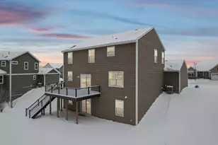 1442 Pebble Beach Dr, Woodbury, MN 55129 - Photo 2