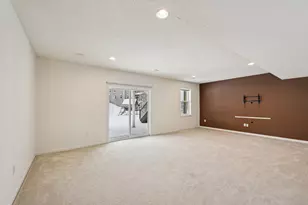 1442 Pebble Beach Dr, Woodbury, MN 55129 - Photo 18