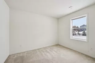 1442 Pebble Beach Dr, Woodbury, MN 55129 - Photo 34