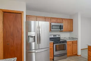 9860 Palm St NW, Coon Rapids, MN 55433 - Photo 8