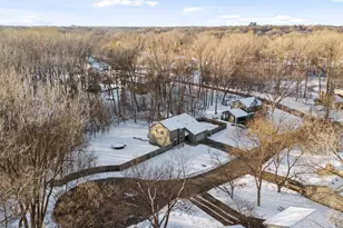 13124 April Ln, Minnetonka, MN 55305 - Photo 2