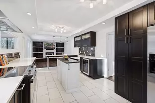 13124 April Ln, Minnetonka, MN 55305 - Photo 16