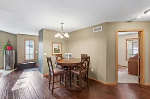 830 Roundhouse St, Shakopee, MN 55379 - Photo 6