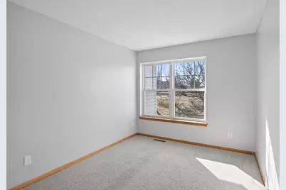 794 Cobblestone Way, Shakopee, MN 55379 - Photo 14