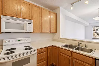 645 N 1st Street #306, Minneapolis, MN 55401 - Photo 12