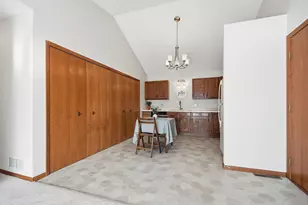 3286 Greenbrier St, Vadnais Heights, MN 55127 - Photo 6