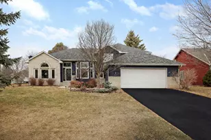 9113 Barrington Terrace, Brooklyn Park, MN 55443 - Photo 2