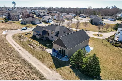 807 Timothy Drive SE, Stewartville, MN 55976 - Photo 4