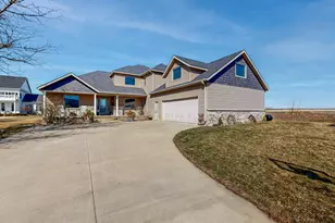 807 Timothy Dr SE, Stewartville, MN 55976 - Photo 1