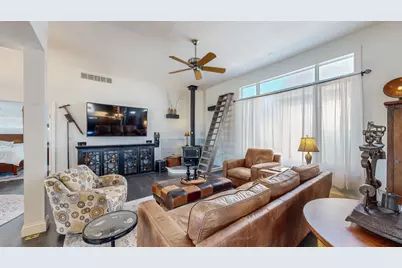 807 Timothy Drive SE, Stewartville, MN 55976 - Photo 12