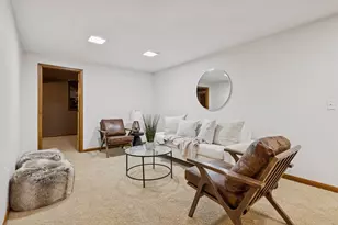 14116 Frontier Ln, Burnsville, MN 55337 - Photo 32