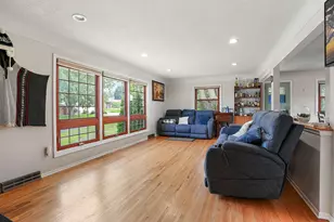 13808 Scott St, Burnsville, MN 55337 - Photo 12