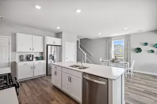 2355 Highview Ter, Shakopee, MN 55379 - Photo 2