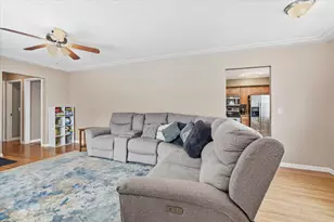 6712 Ewing Ave N, Brooklyn Center, MN 55429 - Photo 6