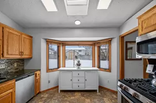 9246 Shenandoah Ln N, Maple Grove, MN 55369 - Photo 8