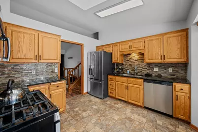 9246 Shenandoah Lane N, Maple Grove, MN 55369 - Photo 4