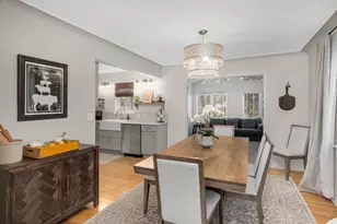 896 Nevada Ave W, Saint Paul, MN 55117 - Photo 8