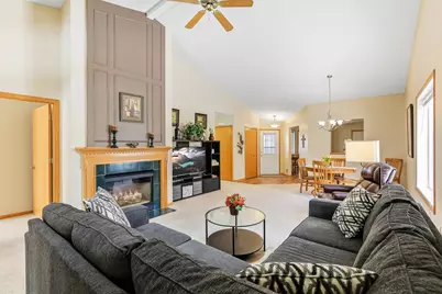 10481 Bay View Lane, Woodbury, MN 55129 - Photo 8