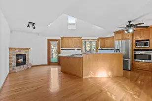 9016 Jackson Ave, Circle Pines, MN 55014 - Photo 8