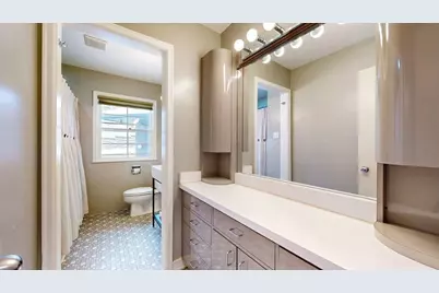 11521 Park Ridge Drive W, Minnetonka, MN 55305 - Photo 16