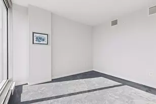 8151 33rd Ave S, Bloomington, MN 55425 - Photo 12