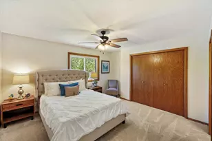 10365 Buckingham Dr, Eden Prairie, MN 55347 - Photo 24