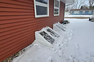 306 S Columbia Ave, Morris, MN 56267 - Photo 38