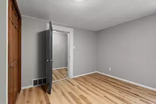 275 Western Ave S, Saint Paul, MN 55102 - Photo 16