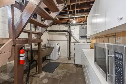 863 Sherburne Avenue, Saint Paul, MN 55104 - Photo 24