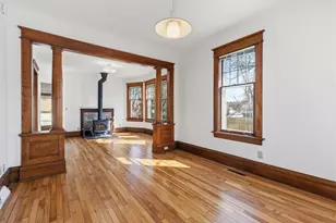 863 Sherburne Ave, Saint Paul, MN 55104 - Photo 2