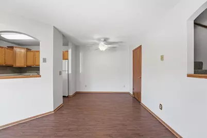 64 E 13th Street, Waconia, MN 55387 - Photo 4