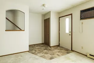 64 E 13th St, Waconia, MN 55387 - Photo 2