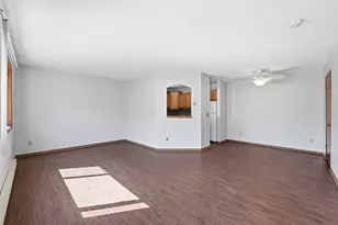 64 E 13th St, Waconia, MN 55387 - Photo 8