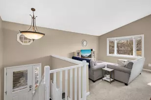 615 Evergreen Dr, Burnsville, MN 55337 - Photo 6