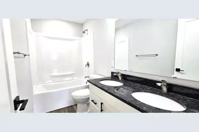 1319 Minnehaha Avenue E, North Saint Paul, MN 55106 - Photo 10