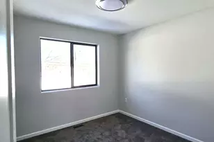 1319 Minnehaha Ave E, North Saint Paul, MN 55106 - Photo 12