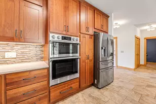 104 Forest Oaks Ct, Winona, MN 55987 - Photo 10